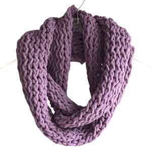 Handmade Knit Infinity Scarf Ribbed Chunky Knit Purple Cozy Winter Ski Snowboard